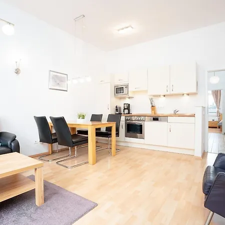 Olga 3 Apartment *